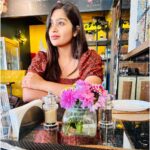 Shobanaa Uthaman Instagram - Still your best ✨ . . . . . . . . . . . #chennai#ootd#chennaifashion#chennaifashionblogger#fashionblogger#chennaimodel#chennaiphotographer#kollywood#bollywood#chennaiblogger#lightroom#potraitphotography#pose#instadaily#instagood#instacool#okbye#model#chennaimodel#modelling#saree#saree#tamilponnu#promoter#promotion#collaboration#vijaytv#vijaytvserial#vijaytelevision#vijaytvshow#muthazhagu Gossip Fusion Bistro & Dessert Bar