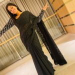 Shobanaa Uthaman Instagram - Be you...the world will adjust🖤✨ . . . . . . . . . . . #chennai#ootd#chennaifashion##chennaimodel#chennaiphotographer#kollywood#bollywood#chennaiblogger#pose#instadaily#instagood#instacool#okbye#model#chennaimodel#modelling#saree#saree#tamilponnu#promoter#promotion#collaboration#vijaytv#vijaytvserial#vijaytelevision#vijaytvshow#muthazhagu Chennai, India