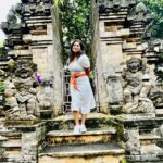 Shobanaa Uthaman Instagram - Uluwatu temple ,Bali 📍 . . . . . . . . . . . #ootd#chennaifashion#chennaifashionblogger#fashionblogger#chennaimodel#chennaiphotographer#kollywood#bollywood#chennaiblogger#potraitphotography#instadaily#instagood#instacool#okbye#model#chennaimodel#modelling#saree#saree#tamilponnu#promoter#promotion#collaboration#vijaytv#vijaytvserial#vijaytelevision#vijaytvshow#muthazhagu#bali#baliindonesia#vacation Uluwatu Temple, Uluwatu, Bali