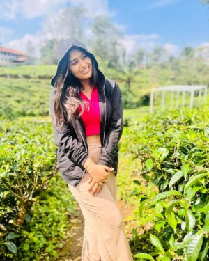 Shobanaa Uthaman Instagram - Satisfy your soul not the society 🤌✨

.
.
.
.
.
. 
.
.
.
.
.
#chennai#ootd#kollywood#bollywood#pose#instadaily#instagood#instacool#model#modelling#saree#saree#tamilponnu#promoter#promotion#collaboration#vijaytv#vijaytvserial#vijaytelevision#vijaytvshow#muthazhagu#wayanad#wayanadtrip