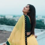 Shobanaa Uthaman Instagram - Don't grow up too fast too soon...save some time for dreaming 💯 . . . . . . . . . . . #chennai#ootd#kollywood#bollywood#pose#instadaily#instagood#instacool#model#modelling#saree#saree#tamilponnu#promoter#promotion#collaboration#vijaytv#vijaytvserial#vijaytelevision#vijaytvshow#muthazhagu Chennai, India