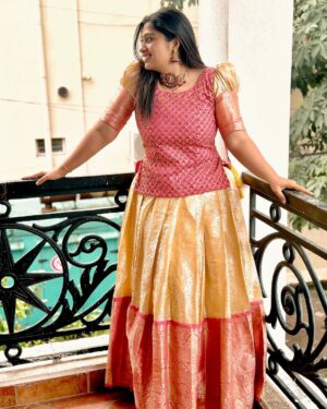 Shobanaa Uthaman Instagram - We don't even ask for happiness, just a little less pain! ❤️‍🩹
Dress : @faamysfashions 
Jewel : @gold_copy1486 
 
.
.
.
.
.
. 
.
.
.
.
.
#chennai#ootd#kollywood#bollywood#pose#instadaily#instagood#instacool#model#modelling#saree#saree#tamilponnu#promoter#promotion#collaboration#vijaytv#vijaytvserial#vijaytelevision#vijaytvshow#muthazhagu
