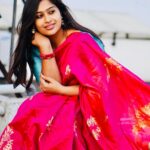 Shobanaa Uthaman Instagram - You invite more miracles into your life by being grateful for everything 🤗💗 Saree : @kalpana_collection___________ Photography: @walkthrough_photography . . . . . . . . . . . #chennai#ootd#kollywood#bollywood#pose#instadaily#instagood#instacool#model#modelling#saree#saree#tamilponnu#promoter#promotion#collaboration#vijaytv#vijaytvserial#vijaytelevision#vijaytvshow#muthazhagu Chennai, India
