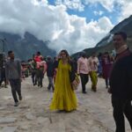 Shrutika Instagram - Kedarnath is a magical experience!! No wonder our superstar #thailavar visits the Himalayas so often. peace serenity and bliss is an understatement...what i felt, saw and experienced is magical .just mere words wont do justice! Our visit to kedarnath and badrinath!!! Those magnificent mountains has so much to say and will leave u dumfound! #thalaivar #himalayas #pilgrimage #kedarnath #instagood Kedarnath Temple