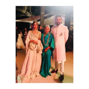 Shweta Bachchan Nanda Instagram - Mothers & Grandmothers are always right ♥️