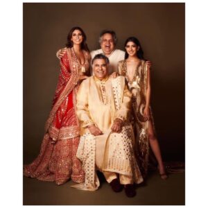 Shweta Bachchan Nanda Instagram - I met Abu & Sandy when I was just 12 a very shy awkward tween totally uncomfortable in my skin. Through them I was introduced to a world of colour fabric style design and irreverence! They were young and audacious with the largest hearts ! They coerced a woman out of a wilful girl. They continue to do it even today. I love this picture, we tried to pose and be composed but erupted into peals of laughter and it encapsulates our relationship completely. They do serious stuff but without taking themselves too seriously. Oh and Navya ~ welcome to their mad world x