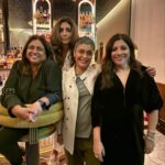 Shweta Bachchan Nanda Instagram - Playing with the coolest cats 🐯