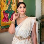 Shweta Mahadik Instagram - Onam pics❤️ Saree belt, neckpiece and earring by your very own #diychachi And don’t miss the cute banana leaf fridge magnet ❤️😍 #onamcelebration #sareelove #handmadecrafts
