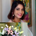 Shweta Mahadik Instagram - DIY hair accessory!! Resin flowers are just 😍😍 Detailed tutorial on YouTube!! #diy #handmade #resinart #accessories #shwetamahadik #diychachi #art