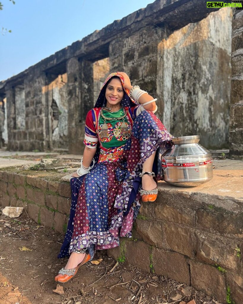 Shweta Mahadik Instagram - Creating and playing different characters everyday… #handmade Outfit: @shwetmahadik 📸: @loki_exclusive