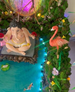 Shweta Mahadik Instagram - One full month of absolute bliss…
Right from sculpting my Bappa to all the details of the “jungle theme” decoration, everything was so meditative..
And now after visarjan , I feel so empty😭 Baapa Pls tumhi pudchya varshi lavkar ya… Bappa moryaaaa🙏🏼

#ganpatibappamorya