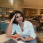 Shweta Mahadik Instagram - I carry a pizza to eat a pizza!! #diy #handmade #backtoschool Fairfield by Marriott, Mumbai International Airport