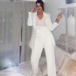 Shweta Mahadik Instagram - Me. Bed. Now.