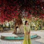 Simi Chahal Instagram - Last 2 photos are my fav 🥹❤️ , Suit : @the_rosegirl Jewelry : @theurbanglitter Makeup : @prabhakarchande_makeupartist Hair : @krishna.hairstylist Photography : @maniksharma.cc