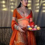 Sofia Ansari Instagram - Diwali 🪔 💄 @maybelline Head jewellery @amazonfashionin Right hand rings @nisa_the_brand Left hand rings @peorajewelleryindia Bengals @amazondotin Makeover @_sanaaaaasa Dress @_fitfad #instagram #instagood #sofiaansari #festival #love #live #laugh
