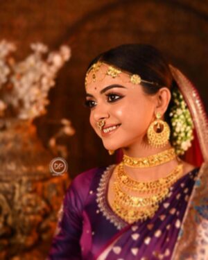 Solanki Roy Instagram - A smile is the most beautiful of all expressions 🥰

@stylebybhabashis
@dipanwita_paul7278
@artistic_arinjit
#ayanghosh
