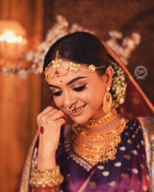Solanki Roy Instagram - A smile is the most beautiful of all expressions 🥰

@stylebybhabashis
@dipanwita_paul7278
@artistic_arinjit
#ayanghosh