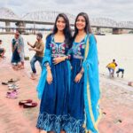 Somalin Parida Instagram - ❤️🌸 👗 @chuda_lover1 . . . . . #twinsofinstagram #sisterlove #twins #twinning #instagood #instadaily #instafashion #ethnicwear #indianethnicwear #indowestern #styleblogger Dakshineswar Kali Temple