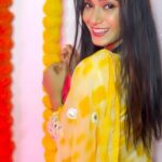 Somalin Parida Instagram - 💛✨🍃 . . Outfit @chuda_lover1 Newtown,kolkata