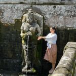 Sonalee Kulkarni Instagram – My new travelogue is on #balinesehinduism and #hindu temples of #bali 🙏🏻 Do you recognise any temples ? 

WATCH new Episode 🔗 LINK IN BIO 
don’t forget to subscribe! 

#sonaleekulkarni #marathimulgi #indonesia #bali #hindu #island #goagajah #saraswati #besakih #tanahlot #temples #balinese Ubud, Bali, Indonesia