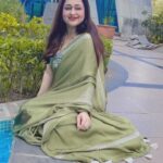 Sonalika Joshi Instagram - My favouriteeeeeeeeeeeeeeee GAZAL💕🤗.&my favourite saree😃🤗#gazals #feelings #emotions #najma #sheroshayari .#sareelove #saree #sareelover #sareefashion #sareefashion