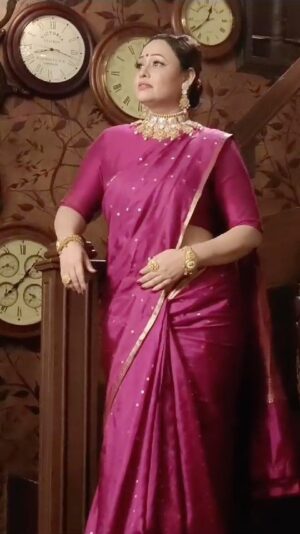Sonalika Joshi Instagram - Making of ….💕🤗.
#making #advertising #marketing #makingof #jewellery #ornaments #look #sareelove #poster #cover #