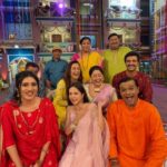Sonalika Joshi Instagram - Saiyyan Challenge with my Sakhasss..🤣❤️ PS - By keeping ourselves entertained, That’s how we managed so many night shifts back to back, Haha!! 🫣 . . #saiyyan #tmkoc #bts #singingchallenge #trendingreels #reelitfeelit #nightshoot #palaksindhwani