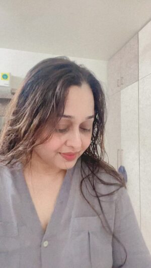 Sonalika Joshi Instagram - सच हमेशा कड़वा होता हैं😞😜😃!!!!!!!!
#goodmorning #goodvibes #instagood #instareels #funtimes #fun #selflove #selfcare #selfmade