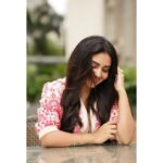 Sonia Singh Instagram - Gotta do nothing, but just blush💕🥰. A bad hair day but the pictures came out well. @im_avieee @avi__clicks__ 📸