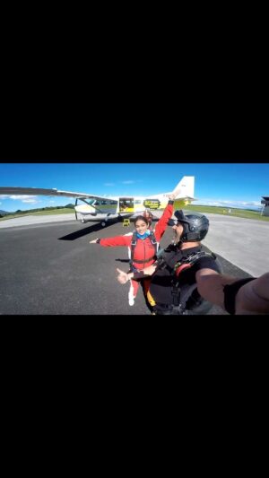 Sonyaa Ayodhya Instagram - We touched 20,000 ft and decided to jump with @taupotandemskydiving ❤️🤗
.
.
.
 #Flying #reels #reelsinstagram #best #taupo #newzealand #home #love #skydive #adventure