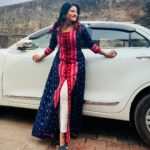 Sradha Panigrahi Instagram - Wearing this Kurti & customised jewellery set from @subharambh_fashion . Rating :- Fabric - 4 out of 5. Stitching & Design - 5 out of 5. Dm to order. Music credit-@amaramuzik @aseema_panda @kuldeep_pattanaik #sradhapanigrahi #realsradha #fashion #rupabati #sambalpurikurti #attire