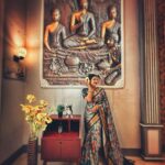 Sradha Panigrahi Instagram - Comment down your favourite Odia song & Singer. 🎶 . Wearing @_arpita_collections Mua @chandan.patra43 . . . #retro #retrovibes #sradha #sradhapanigrahi #odiasong #oldodiasong #oldisgold #mopriya #chittajena