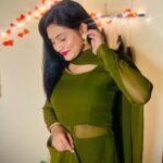Sradha Panigrahi Instagram - Not just a song but an anthem for us hopeless romantics around the world 💚 . #sradhapanigrahi