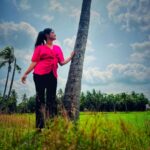 Sradha Panigrahi Instagram - Manifestations are real. 🧿 Stay true to your thoughts & words. 🫰 . #sradha #sradhapanigrahi #photography #mobilephotography #candid #peace #nature #positivesoul #posititivity