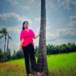 Sradha Panigrahi Instagram - Manifestations are real. 🧿 Stay true to your thoughts & words. 🫰 . #sradha #sradhapanigrahi #photography #mobilephotography #candid #peace #nature #positivesoul #posititivity