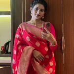 Sradha Panigrahi Instagram - If u are reading this…. Darling….. ☺️🙋‍♀️ Don’t be in rush. Universe has much more for u than your expectations. What u deserve will come into your way automatically. 🤗 Till then Spread love ❤️ . #sradhapanigrahi #positivity #love #spreadlove