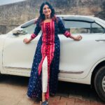 Sradha Panigrahi Instagram - Wearing this Kurti & customised jewellery set from @subharambh_fashion . Rating :- Fabric - 4 out of 5. Stitching & Design - 5 out of 5. Dm to order. Music credit-@amaramuzik @aseema_panda @kuldeep_pattanaik #sradhapanigrahi #realsradha #fashion #rupabati #sambalpurikurti #attire
