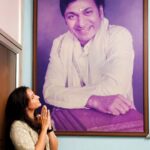 Srinidhi Ramesh Shetty Instagram - ನಾವಾಡುವ ನುಡಿಯೇ ಕನ್ನಡ ನುಡಿ, ಚಿನ್ನದ ನುಡಿ, ಸಿರಿಗನ್ನಡ ನುಡಿ ನಾವಿರುವ ತಾಣವೇ ಗಂಧದ ಗುಡಿ, ಅಂದದ ಗುಡಿ, ಚೆಂದದ ಗುಡಿ ನಾವಾಡುವ ನುಡಿಯೇ ಕನ್ನಡ ನುಡಿ, ನಾವಿರುವ ತಾಣವೇ ಗಂಧದ ಗುಡಿ ಅಂದದ ಗುಡಿ ಗಂಧದ ಗುಡಿ ಚಂದದ ಗುಡಿ ಶ್ರೀಗಂಧದ ಗುಡಿ ಅಹಹ ಅಹಹ 🎶🎶🎶🎶 ॥ ಎಲ್ಲರಿಗೂ ಕರ್ನಾಟಕ ರಾಜ್ಯೋತ್ಸವದ ಹಾರ್ದಿಕ ಶುಭಾಶಯಗಳು 💛❤️