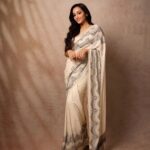 Srinidhi Ramesh Shetty Instagram - My love for sarees is beyond my love for sarees🤣 if that made any sense at all😂🫠 A quick rundown🙈 Me : heyy I have an event! Stylist : Okay, so what do u wanna wear this time? Me : Sareeeeee😬 Stylist : What? AGAINN? Me : yesss🙈 again🫠🦭 . . . . . Styled by @niru05_raghupathy Saree @jade_bymk Jewellery @karnikajewelshyd Makeup @sadhnasingh1 Hair @hairbyrajabali Photos @pranav.foto Saree draping @vijayalakshmi9669