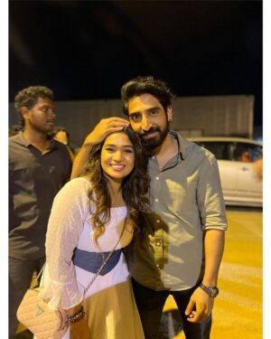 Srinisha Jayaseelan Instagram - Happy Birthday Stephen 💖
Thank you so much for every single opportunity you’ve given me ✨ Especially, Thank you so much for giving me ‘ADI PENNE’ and ‘ KANNORAM ‘.You are such a beautiful soul! Seekram adutha paatu kodunga :P God be with you always ❤️