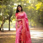Suman Pattnaik Instagram – Swipe 👉 nd comment which one you like the most ❤️🤗🫶😍 

Saree:- @odishavastralay 
MUA:- @artist.ranjan  U r the best 🫶❤️🤗 

Lastly Thank you my friend @the_speaking_panda for this beautiful clicks 🤗 

#photoshoot 
#saree 
#instapost 
#instagram 
#instagood 
#actor