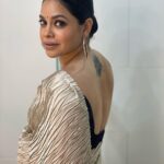 Sumona Chakravarti Instagram – LOYALTY AND RESPECT GOES BOTH WAYS. 
IF THEY DON’T RETURN IT, 
THEY DON’T DESERVE IT.

Finally the last one for this season of #tkss #thekapilsharmashow 
🥻- @ekaafashion.co 
💄- @rameshpanda.mua 
Hair- @hairbysharda 
Stylist- @sacorina 

The beautiful sarees – i will miss you!
Until the next time … 🫶🏼

#sareenotsorry #sareelove