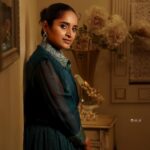 Surabhi Lakshmi Instagram - “ Just remember , the true spirit of Christmas lies in your heart .”🧿 Styling - @styledby_mk_ @mehaka_kalarikkal Photography - @rijil_kl Makeup - @sreegeshvasan_makeupartist Costume - @_omikha_