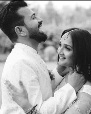 Surabhi Santosh Instagram - Ever Ours 🤍 🎶 
@pranavchandranofficial 

.
.
.

Photography @sk_abhijith 
Lehenga @iktara.in