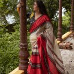 Swastika Mukherjee Instagram - The saree from where it all started. The saree that couldn’t be salvaged and we tried making a new one. That’s how the journey of making Swastika’s mother’s sarees started. And this one is something we are thrilled beyond words to have recreated. Tussur with Cotton Borders. The idea is to save the borders from sweating. This is the star saree out of the ten sarees we recreated from Mashi’s wardrobe. Last, but never the least. @swastikamukherjee13 photographed by @aritrakabir Styled by @rishabhad Managed by @lipstickler Make up @prosenjit4867 Hair : @mallicknita.bigbi Thank you @manishgolder for the venue suggestion ❤️