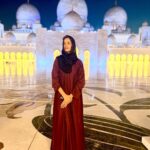 Tamanna Vyas Instagram - Magical All Around ✨ #grandmosqueabudhabi #grandmosque #mosque #abudhabi #uae #abudhabiculture #abudhabilife #odisha #odiagirl #dubai #travel #traveluae #travelphotography #places #destination #touristattractions #visitplaces #travelgirl #tamanna #actress #tamannavyas Abu Dhabi Grand Mosque