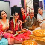 Tamanna Vyas Instagram - Diwali 2023 🪔 Will be remembered forever 🫶🏻 #diwali #diwali2023 #diwalicelebration #diwaliwithfamily💕 #diya #family #celebration #festivevibes #tamanna #tamannavyas