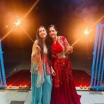 Tamanna Vyas Instagram - Diwali 2023 🪔 Will be remembered forever 🫶🏻 #diwali #diwali2023 #diwalicelebration #diwaliwithfamily💕 #diya #family #celebration #festivevibes #tamanna #tamannavyas