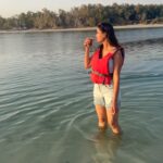 Tamanna Vyas Instagram - Every morning comes with a new hope 🫶🏻 Just Believe ❤️ GOOD MORNING 🌸 #morning #morningmotivation #reelsindia #reels #reelsvideo #trend #travelreels #abudhabi #abudhabilife #dubaibeach #beach #beachvibes #seaandsand #travelgram #travelgirl #odia #odisha #tamanna #tamannavyas