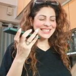 Tannaz Irani Instagram - Kyun kya hua? Kuch galat Kahan kya Maine? Have a super Saturday! #reelsinstagram #reelsvideo #reelkarofeelkaro #tannazirani #laughteristhebestmedicine #trendingreels #care #music #musicvideo #saturday